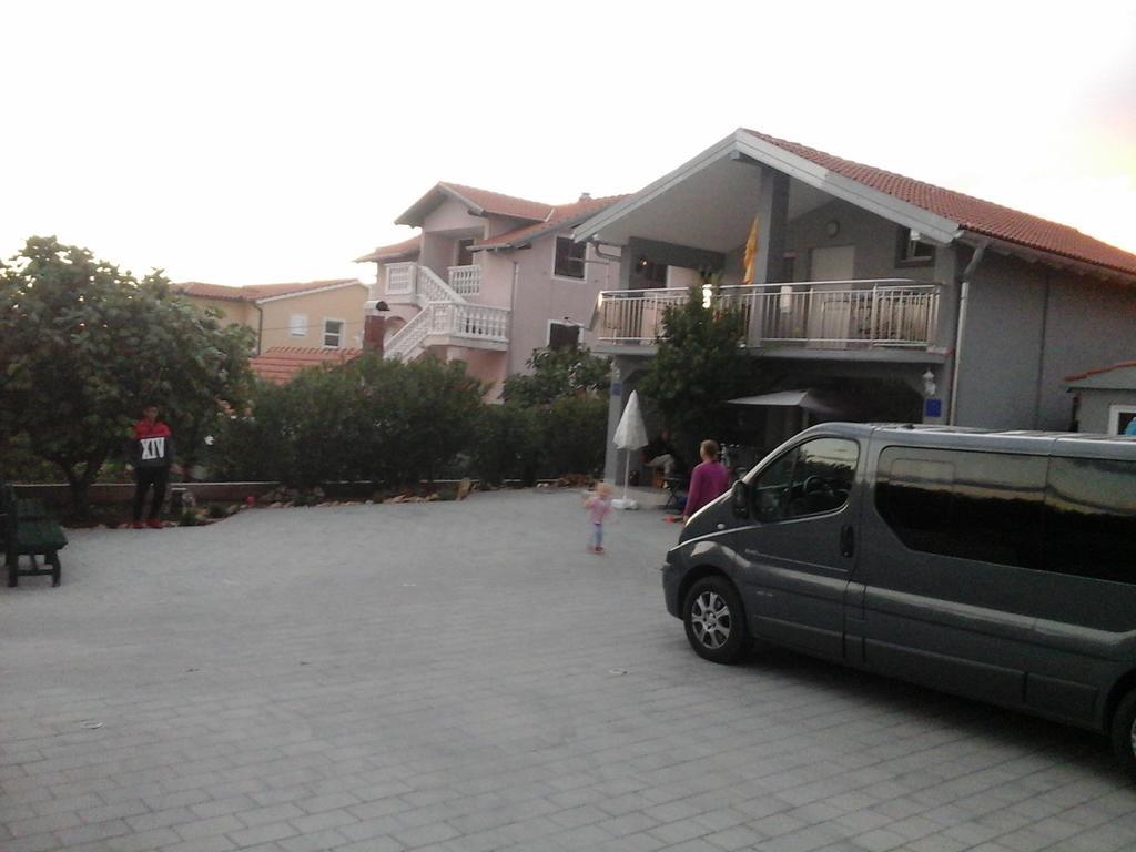 Haus Hanna Vodice Exterior foto